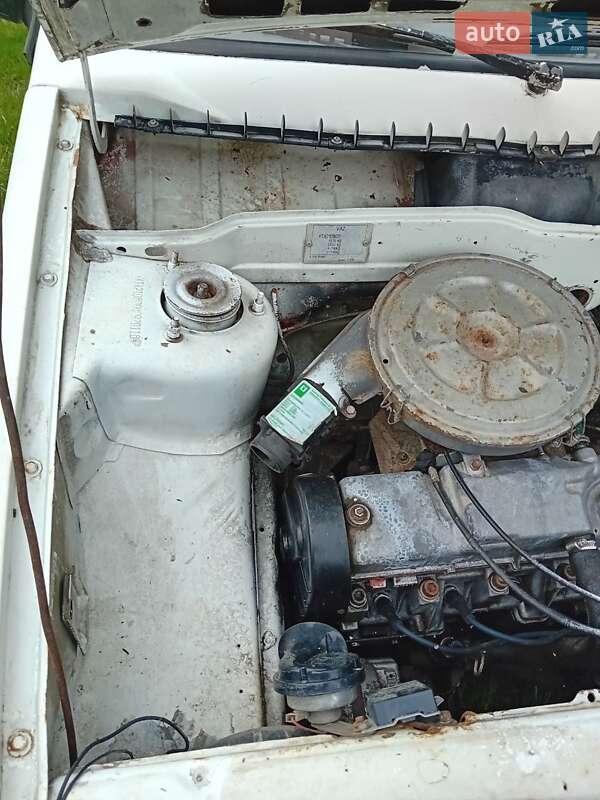 Хэтчбек ВАЗ / Lada 2108 1991 в Черновцах фото 10 Хэтчбек ВАЗ / Lada 2108 1991 в Черновцах