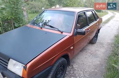 Хэтчбек ВАЗ 2108 1992 в Вижнице