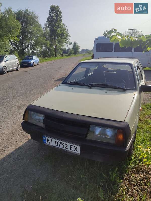 Хетчбек ВАЗ 2108 1985 в 