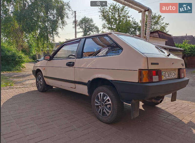 Хэтчбек ВАЗ / Lada 2108 1995 в Кривом Роге