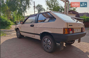 Хэтчбек ВАЗ 2108 1995 в 