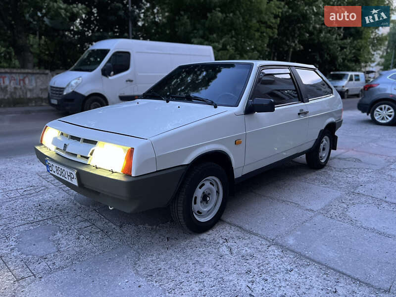 Хэтчбек ВАЗ / Lada 2108 1990 в Львове