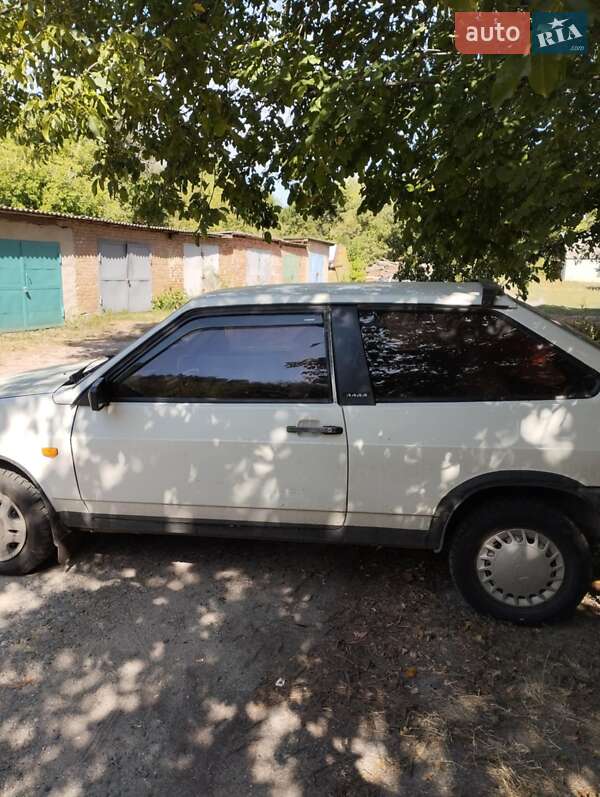 Хетчбек ВАЗ / Lada 2108 1988 в Гайсину