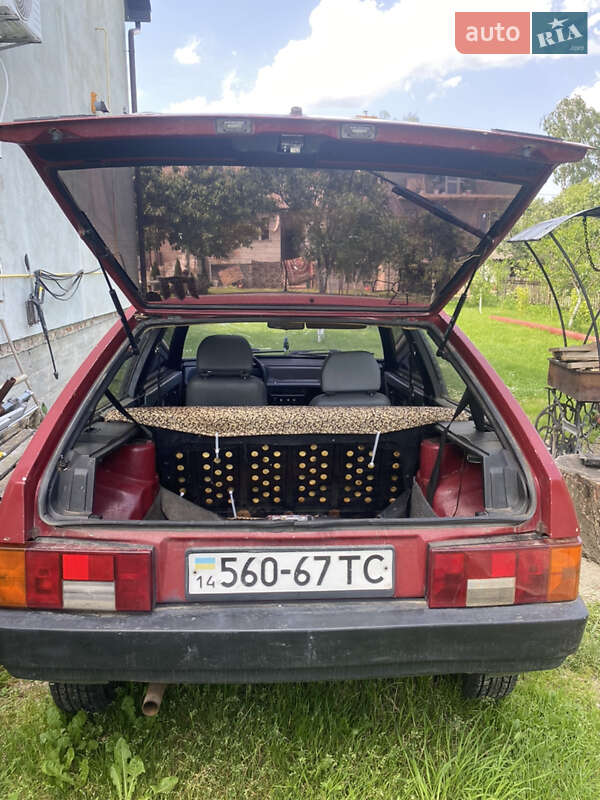 Хэтчбек ВАЗ / Lada 2108 1990 в Самборе