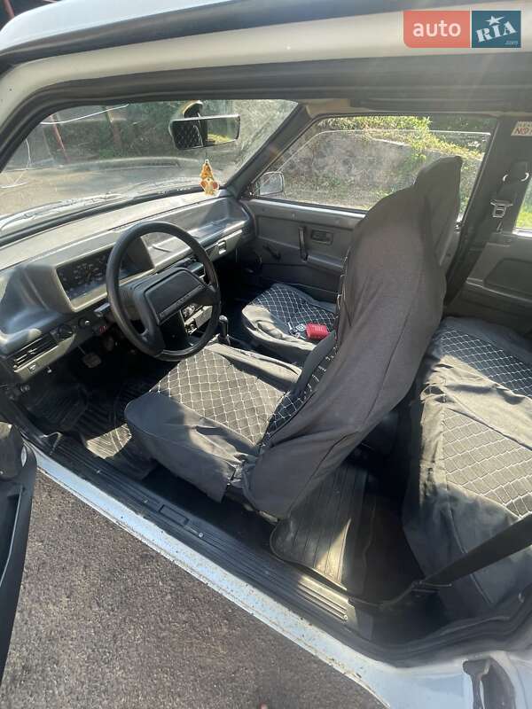 Хэтчбек ВАЗ / Lada 2108 1989 в Ромнах фото 12 Хэтчбек ВАЗ / Lada 2108 1989 в Ромнах