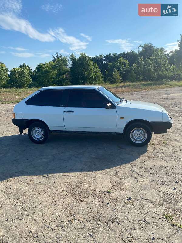 Хэтчбек ВАЗ / Lada 2108 1988 в Деражне