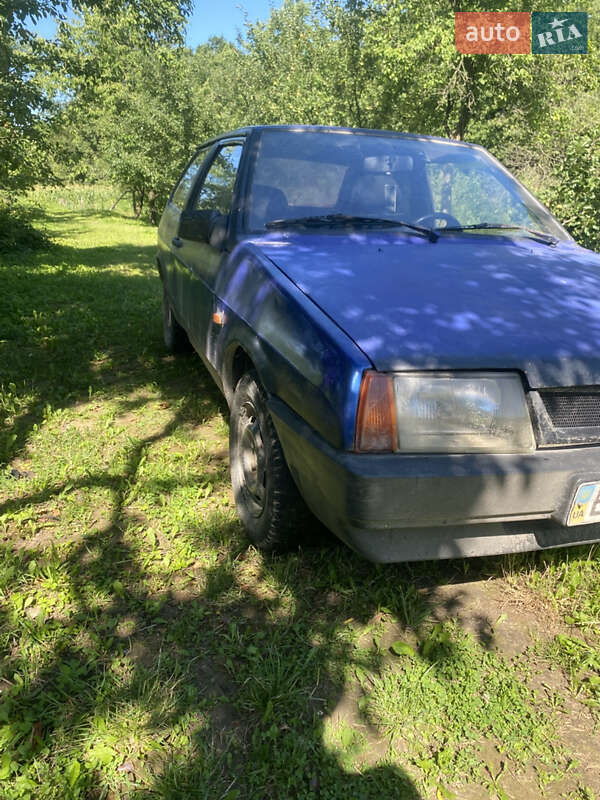 Хэтчбек ВАЗ / Lada 2108 1992 в Монастыриске фото 10 Хэтчбек ВАЗ / Lada 2108 1992 в Монастыриске