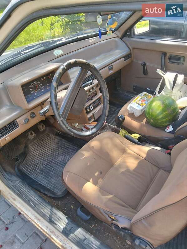 Хетчбек ВАЗ / Lada 2108 1987 в Славуті