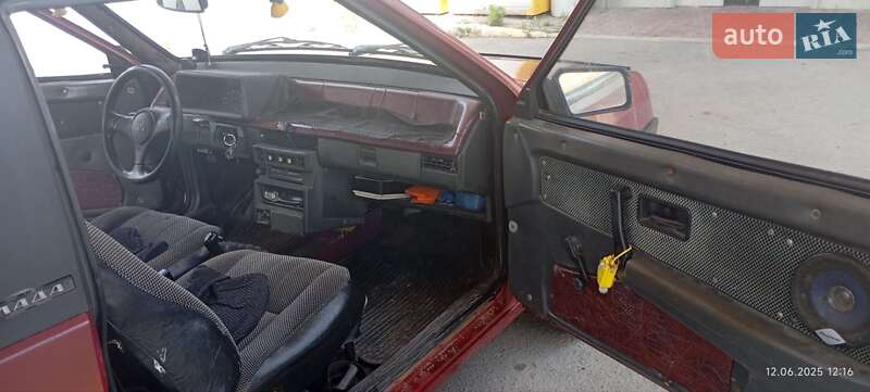 Хэтчбек ВАЗ / Lada 2108 1992 в Херсоне