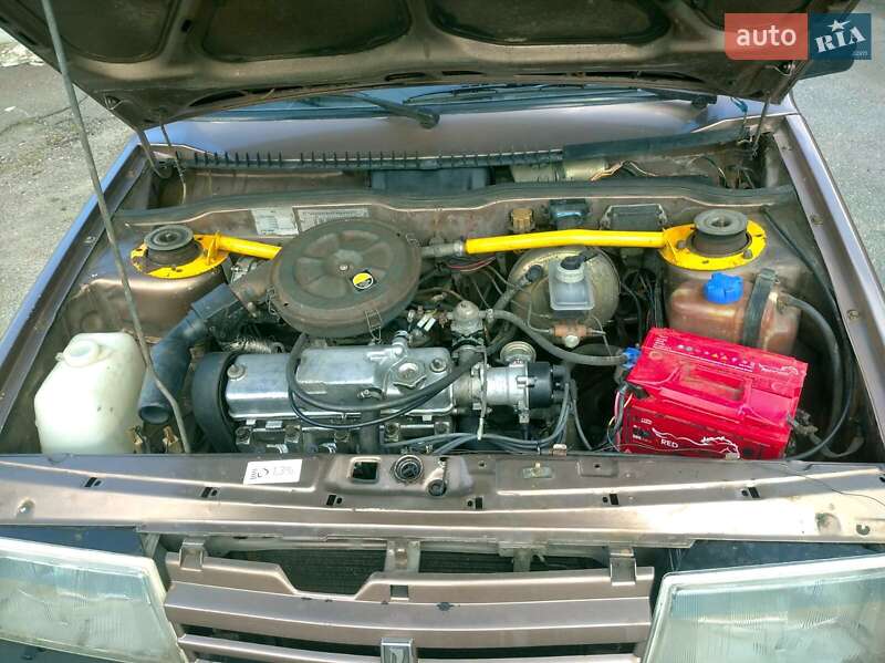 Хэтчбек ВАЗ / Lada 2108 1995 в Киеве фото 7 Хэтчбек ВАЗ / Lada 2108 1995 в Киеве