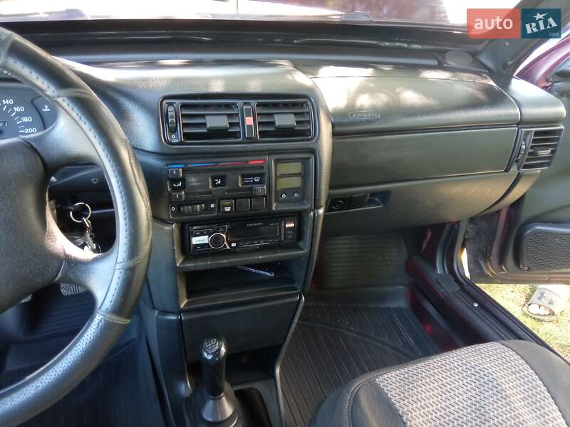 Хэтчбек ВАЗ / Lada 2108 1993 в Барвенкове