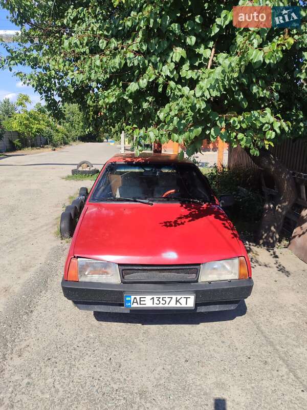 Хэтчбек ВАЗ 2108 1995 в 