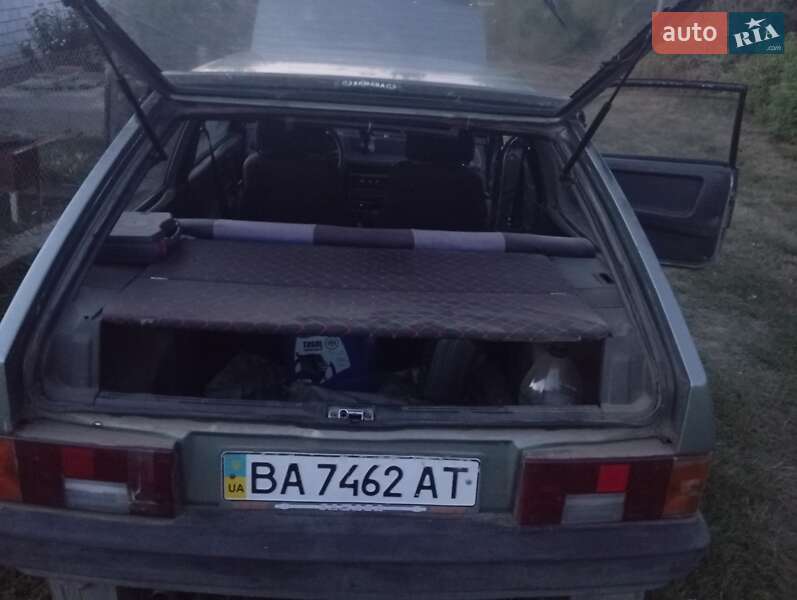 Хэтчбек ВАЗ / Lada 2108 1993 в Гайвороне