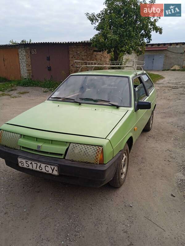 Хэтчбек ВАЗ / Lada 2108 1986 в Глухове