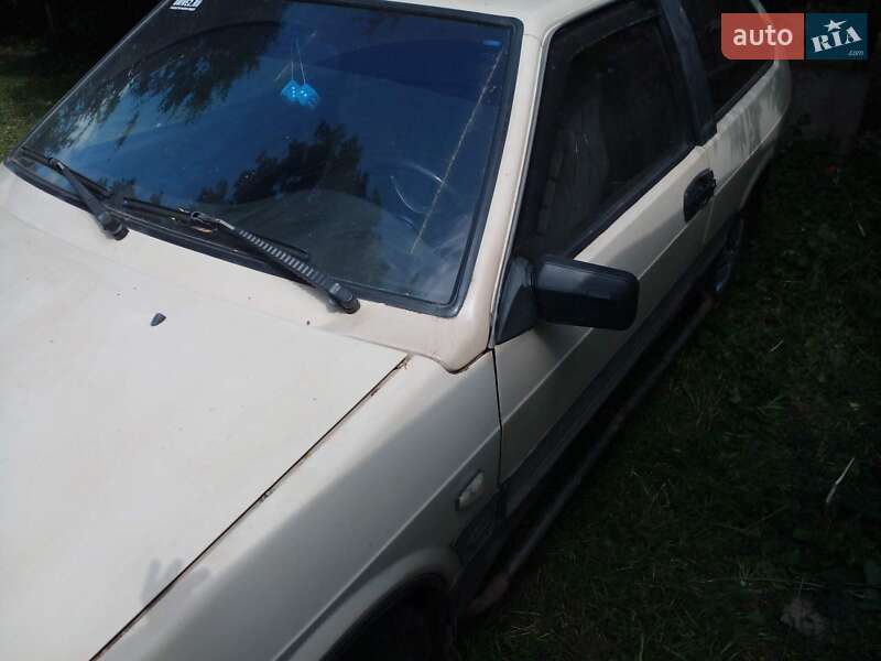 Хэтчбек ВАЗ / Lada 2108 1986 в Шостке
