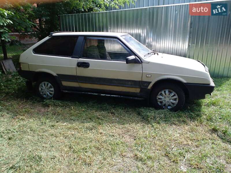 Хэтчбек ВАЗ / Lada 2108 1986 в Шостке