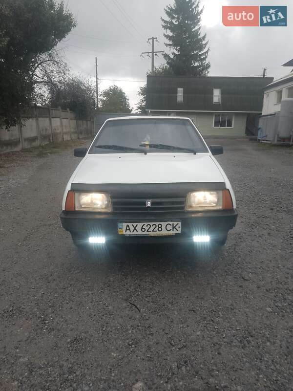 Хэтчбек ВАЗ / Lada 2108 1995 в Виннице