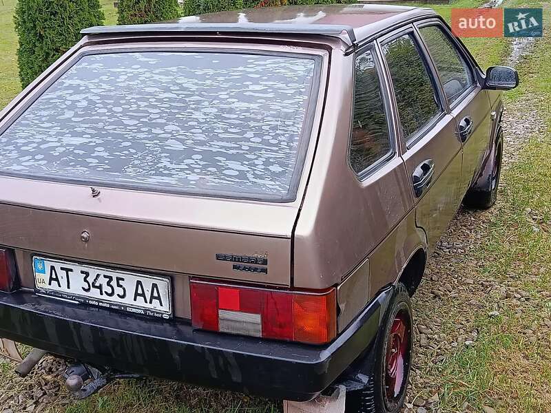 Хэтчбек ВАЗ / Lada 2108 1995 в Вижнице фото 8 Хэтчбек ВАЗ / Lada 2108 1995 в Вижнице
