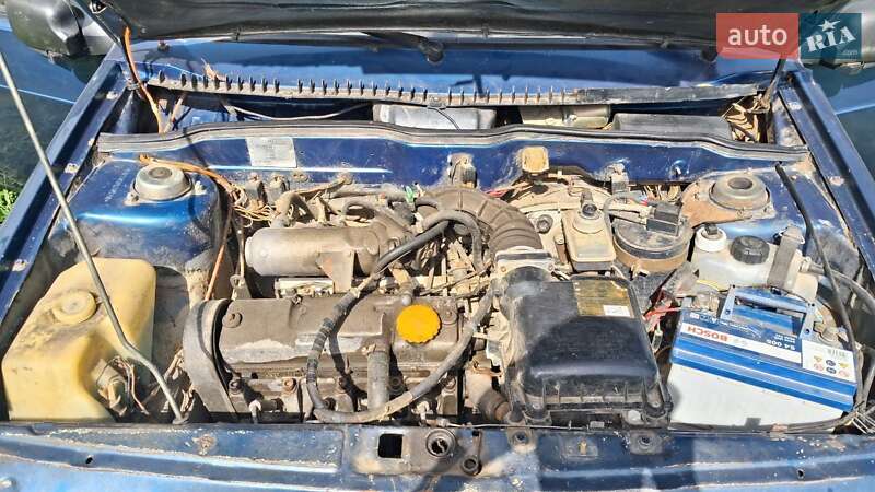 Хэтчбек ВАЗ / Lada 2108 1996 в Мостиске фото 6 Хэтчбек ВАЗ / Lada 2108 1996 в Мостиске