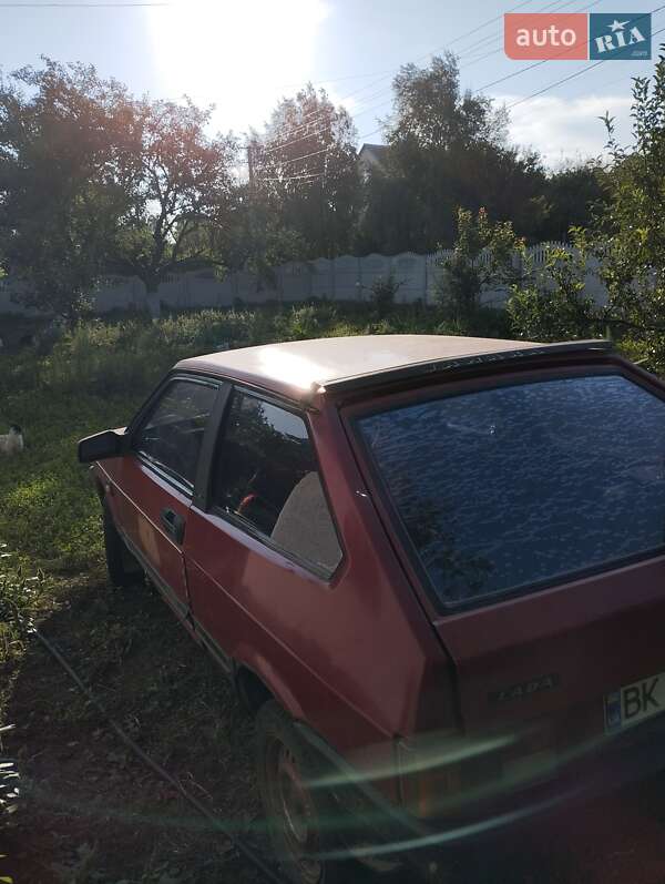 Хэтчбек ВАЗ / Lada 2108 1992 в Ровно
