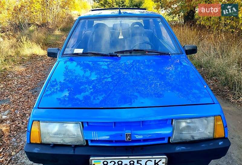 Хэтчбек ВАЗ / Lada 2108 1990 в Хороле