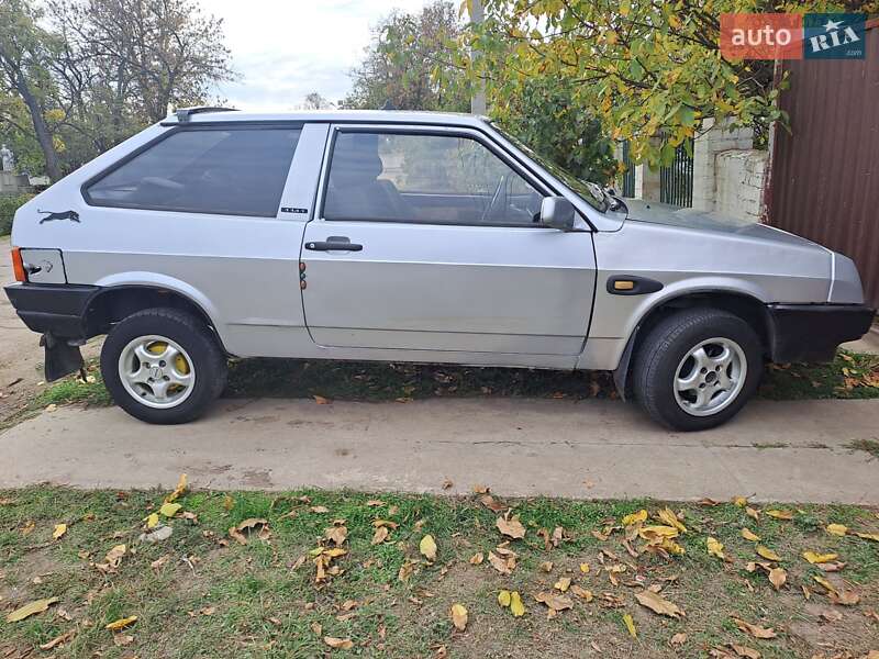Хэтчбек ВАЗ / Lada 2108 1991 в Херсоне