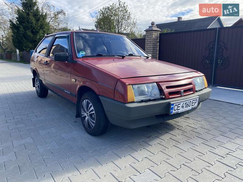 Хэтчбек ВАЗ / Lada 2108 1990 в Черновцах