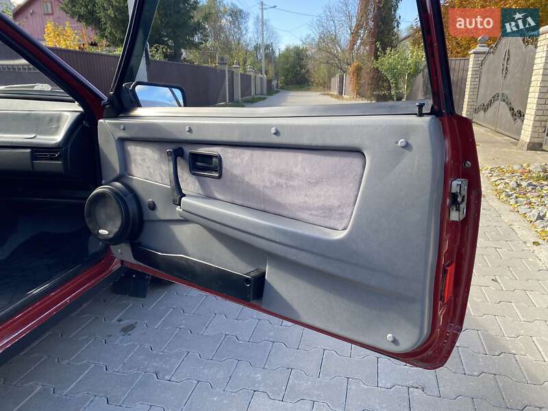 Хэтчбек ВАЗ / Lada 2108 1990 в Черновцах