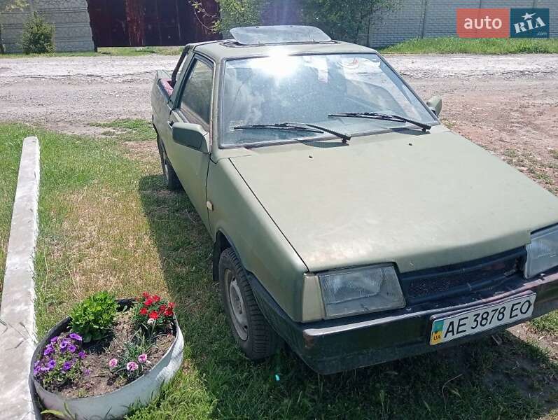 Хэтчбек ВАЗ / Lada 2108 1991 в Синельниково фото 4 Хэтчбек ВАЗ / Lada 2108 1991 в Синельниково