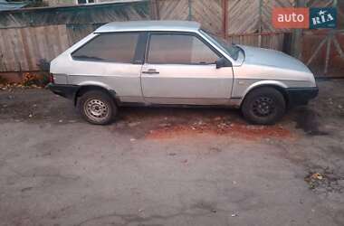Хэтчбек ВАЗ 2108 1993 в  Хэтчбек ВАЗ 2108 1993 в