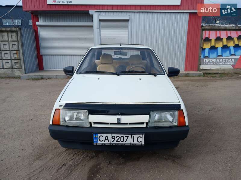 Хетчбек ВАЗ / Lada 2108 1987 в Великому Бурлуку фото 2 Хетчбек ВАЗ / Lada 2108 1987 в Великому Бурлуку