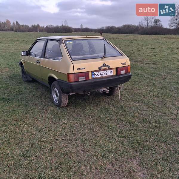 Хетчбек ВАЗ / Lada 2108 1986 в Клевані фото 8 Хетчбек ВАЗ / Lada 2108 1986 в Клевані