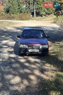 Хетчбек ВАЗ / Lada 2108 1996 в Чинадієвому Хетчбек ВАЗ / Lada 2108 1996 в Чинадієвому