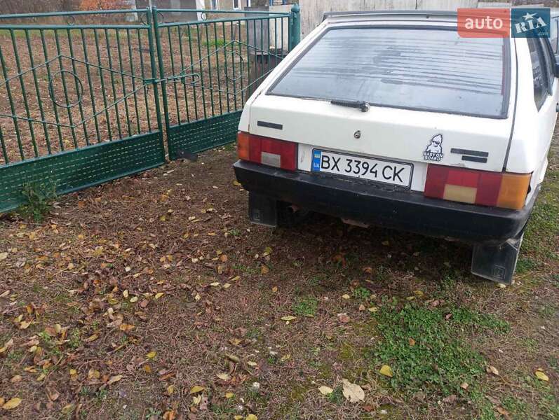 Хэтчбек ВАЗ / Lada 2108 1991 в Городке