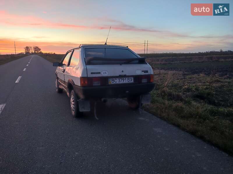 Хэтчбек ВАЗ / Lada 2108 1986 в Дрогобыче фото 5 Хэтчбек ВАЗ / Lada 2108 1986 в Дрогобыче