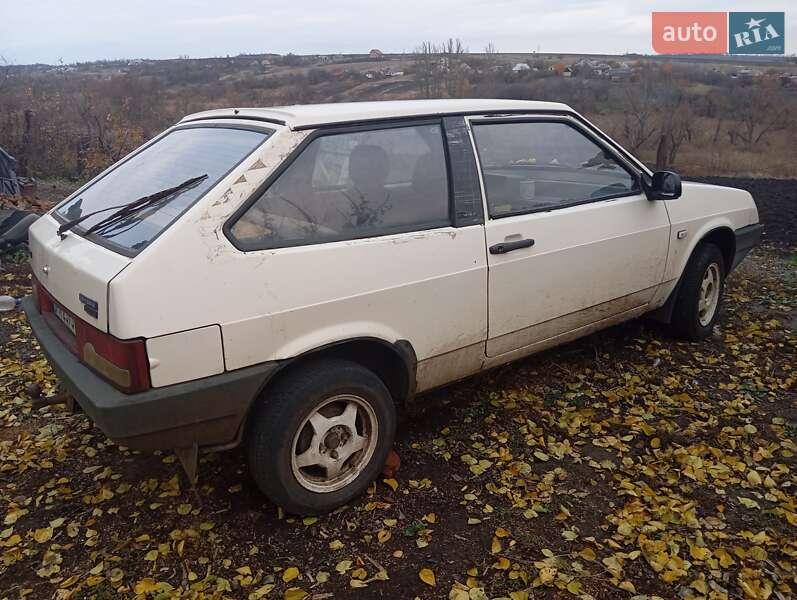 Хэтчбек ВАЗ / Lada 2108 1991 в Великом Бурлуке фото 7 Хэтчбек ВАЗ / Lada 2108 1991 в Великом Бурлуке
