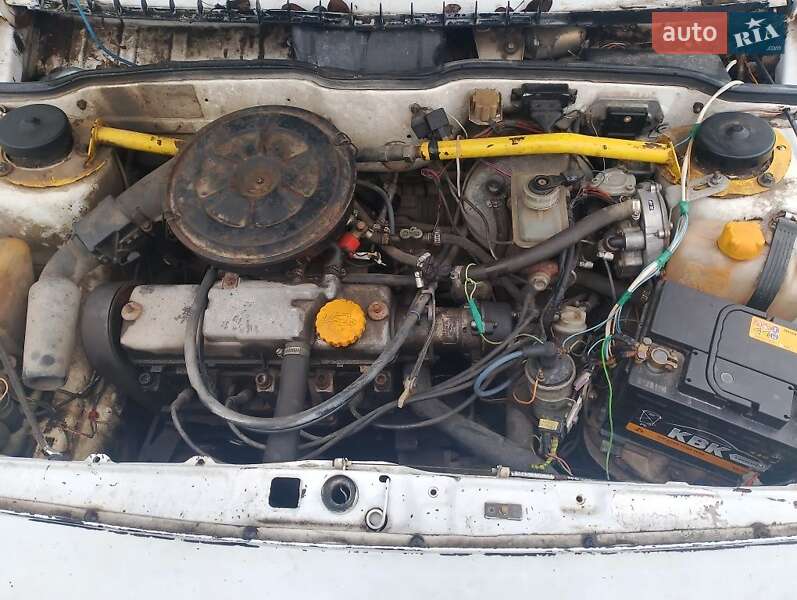 Хетчбек ВАЗ / Lada 2108 1990 в Житомирі фото 3 Хетчбек ВАЗ / Lada 2108 1990 в Житомирі