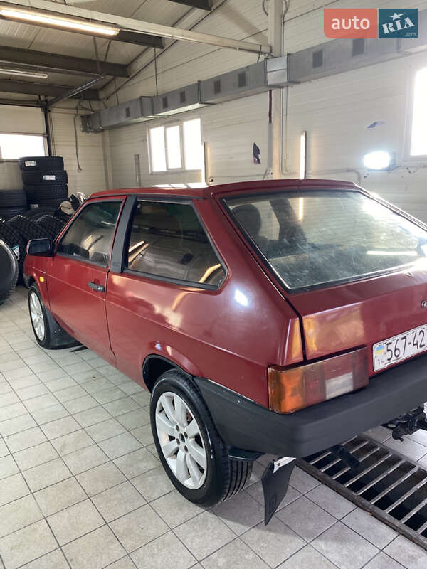 Хетчбек ВАЗ / Lada 2108 1993 в Львові