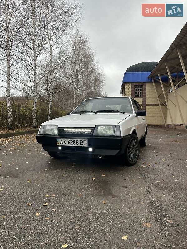 Хэтчбек ВАЗ / Lada 2108 1990 в Краснокутске фото 4 Хэтчбек ВАЗ / Lada 2108 1990 в Краснокутске