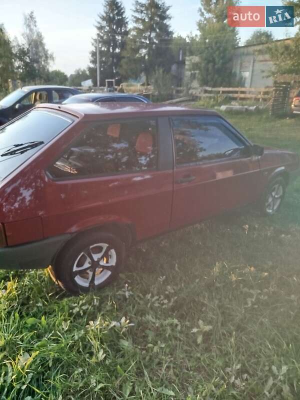 Хэтчбек ВАЗ / Lada 2108 1989 в Макарове фото 2 Хэтчбек ВАЗ / Lada 2108 1989 в Макарове