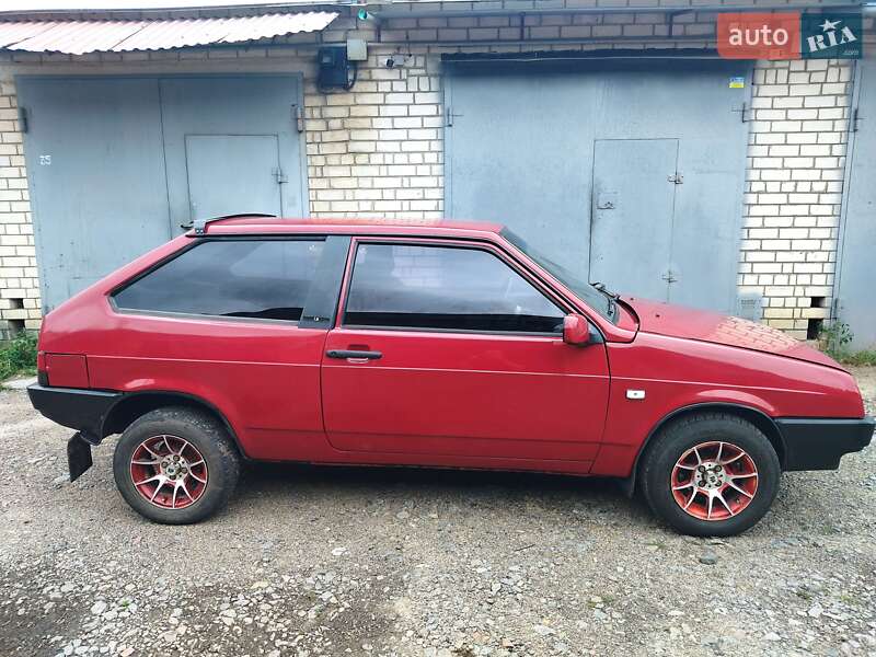 Хэтчбек ВАЗ / Lada 2108 1992 в Полтаве