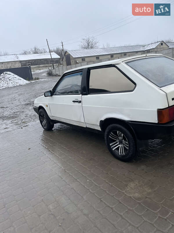 Хэтчбек ВАЗ / Lada 2108 1992 в Белогорье фото 3 Хэтчбек ВАЗ / Lada 2108 1992 в Белогорье