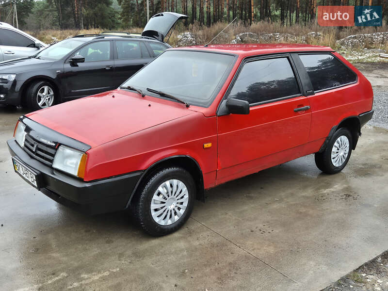 Хэтчбек ВАЗ / Lada 2108 1995 в Славуте