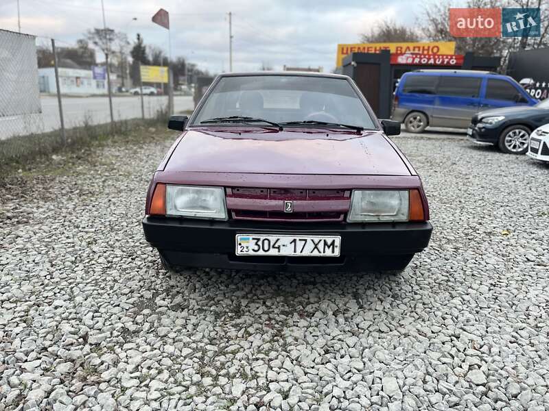 Хэтчбек ВАЗ / Lada 2108 1990 в Каменец-Подольском