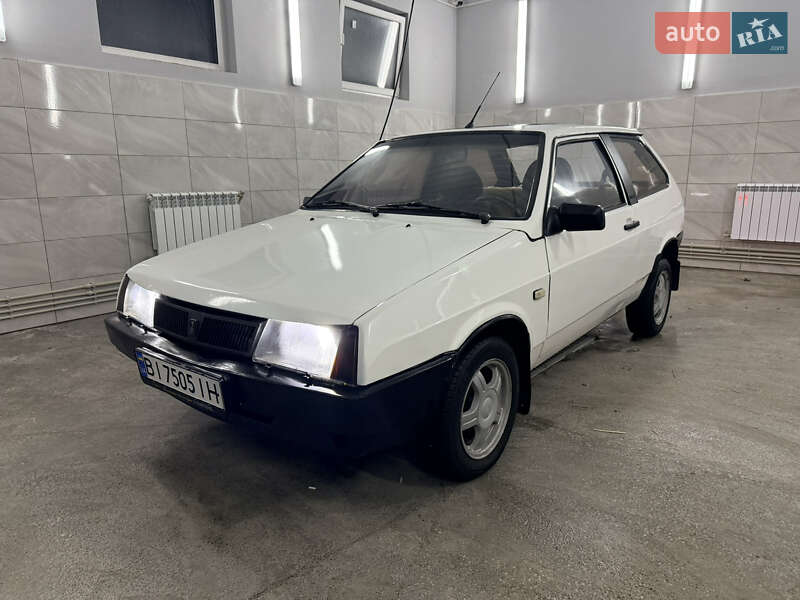 Хетчбек ВАЗ / Lada 2108 1985 в Краснограді