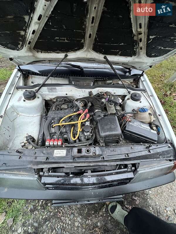 Хэтчбек ВАЗ / Lada 2108 1991 в Обухове фото 4 Хэтчбек ВАЗ / Lada 2108 1991 в Обухове