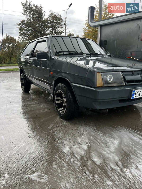 Хетчбек ВАЗ / Lada 2108 1988 в Хмельницькому