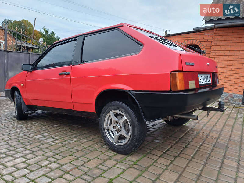 Хетчбек ВАЗ / Lada 2108 1993 в Ромнах