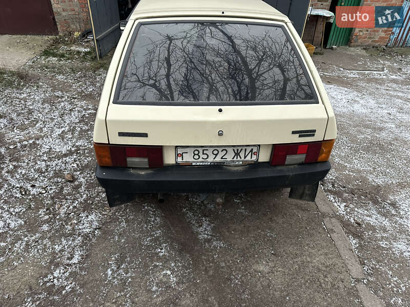 Хэтчбек ВАЗ / Lada 2108 1988 в Онуфриевке фото 6 Хэтчбек ВАЗ / Lada 2108 1988 в Онуфриевке