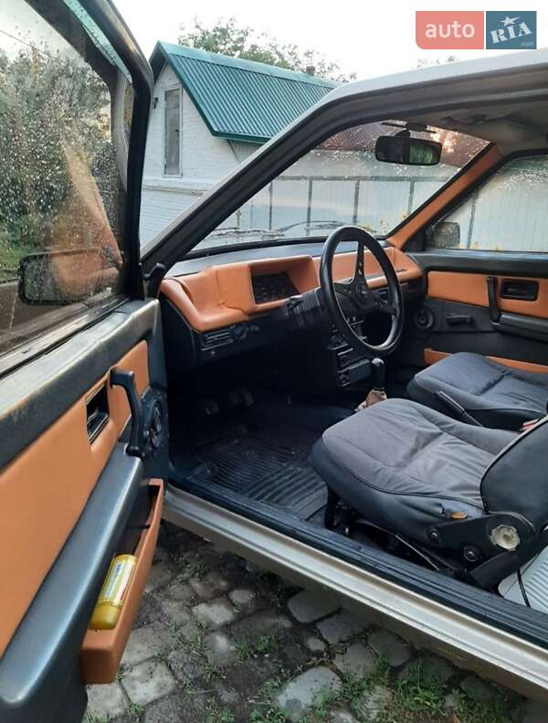 Хэтчбек ВАЗ / Lada 2108 1992 в Украинке